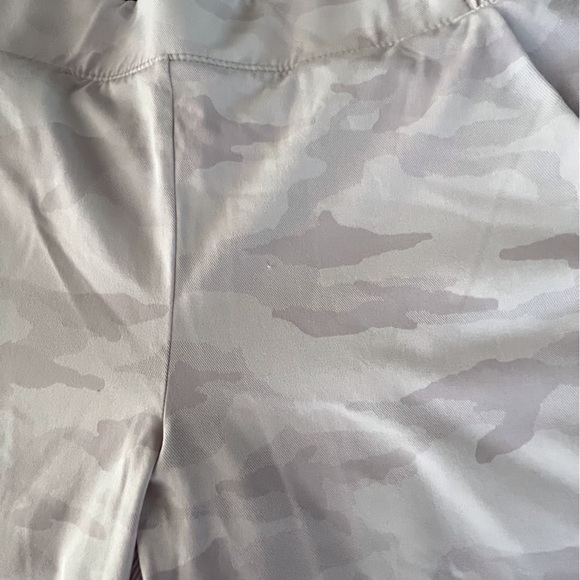 EUC Athleta Women’s Brooklyn Lined Camo Joggers - Shasta Purple - Size 6 - Picture 10 of 10